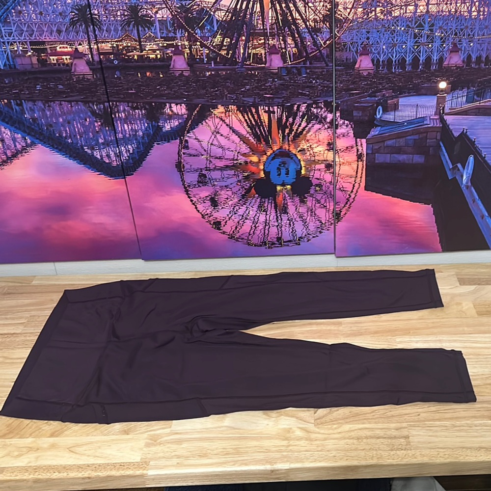ZYIA Purple “Plum” Light and Tight Cropped Leggings
